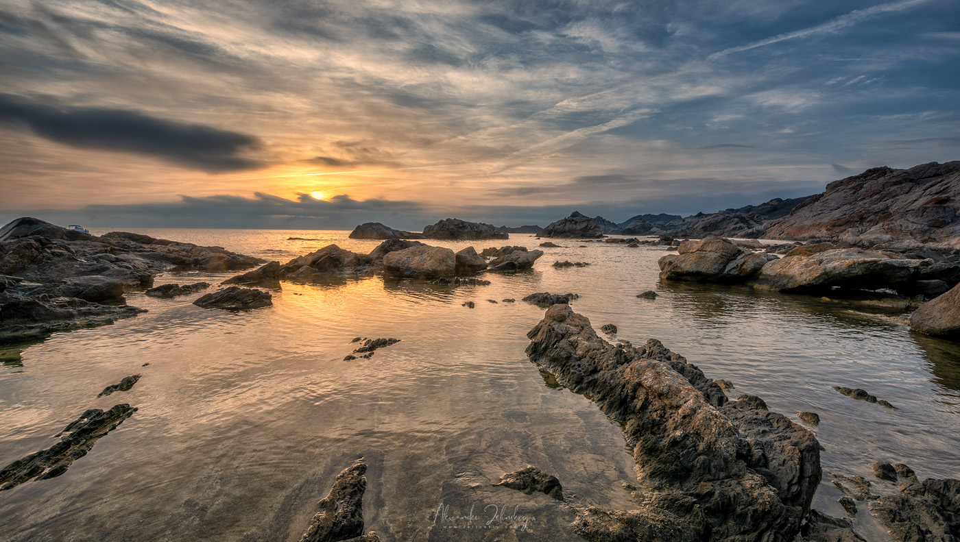 День сменяет ночь