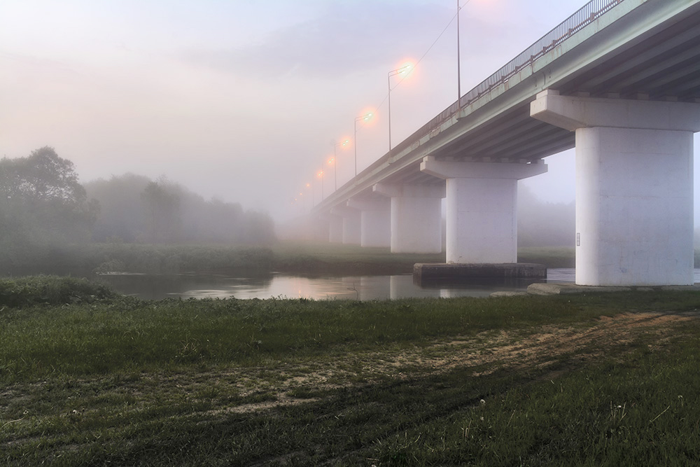 Рассвет под мостом.