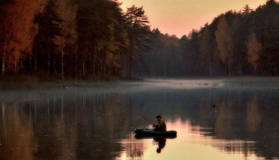 Ловись рыбка золотая в золотую осеннюю пору