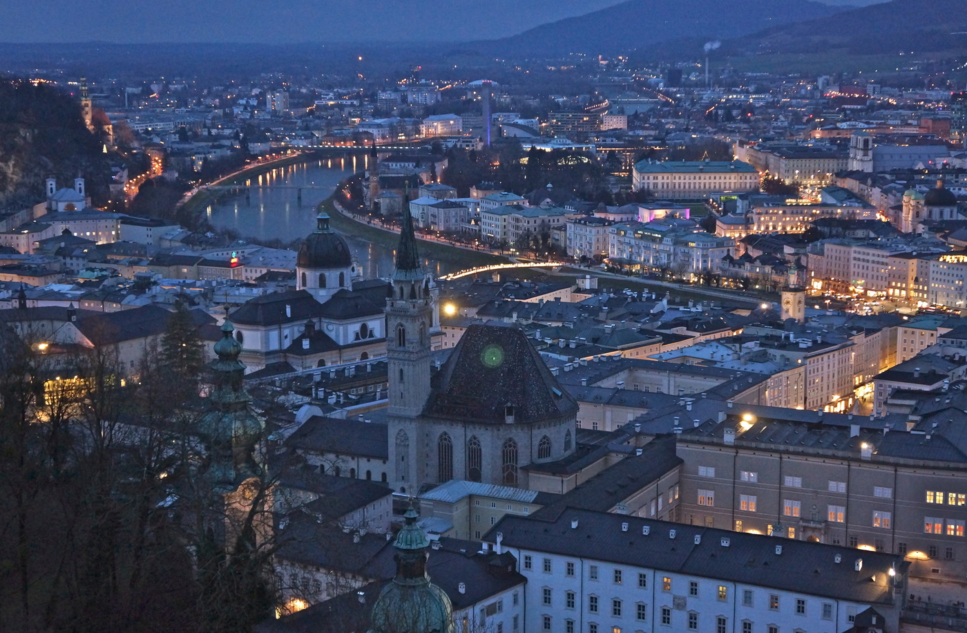 Вид на Зальцбург