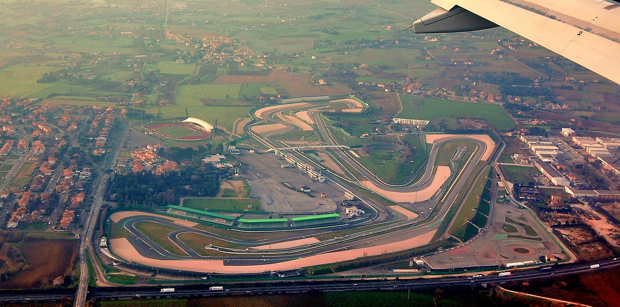 Под крылом самолёта