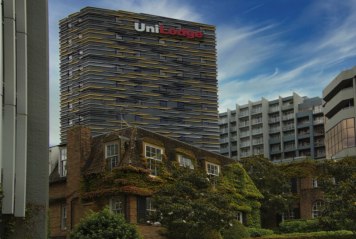 Старое и новое.Контрасты.