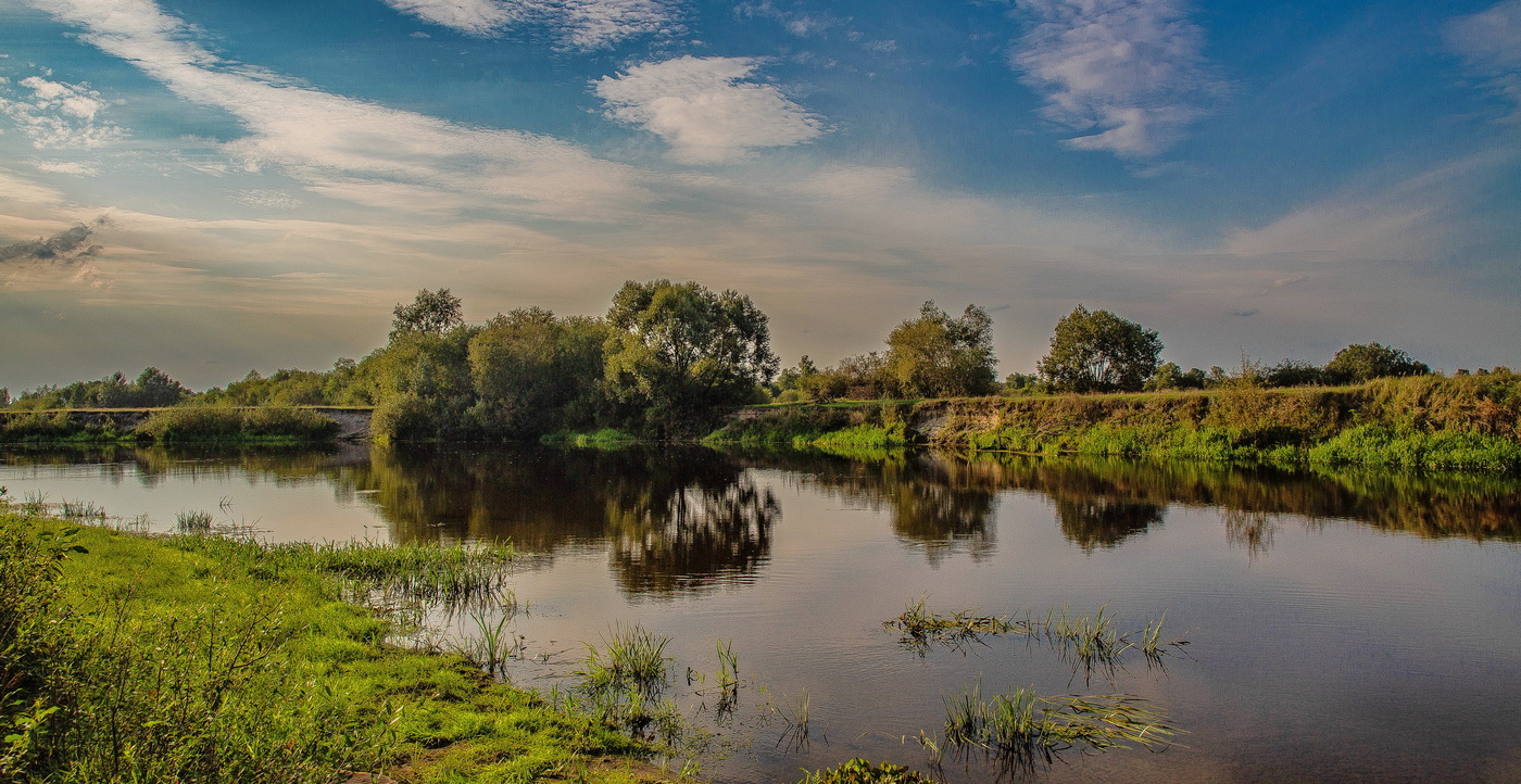 Сменила осень бурное теченье...