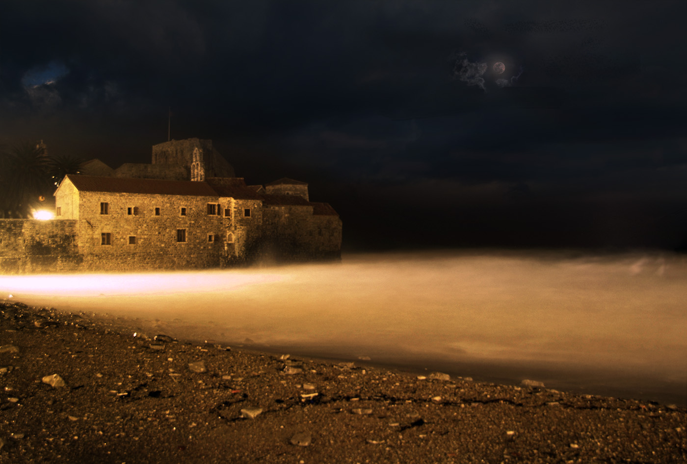 Тёплая ночь