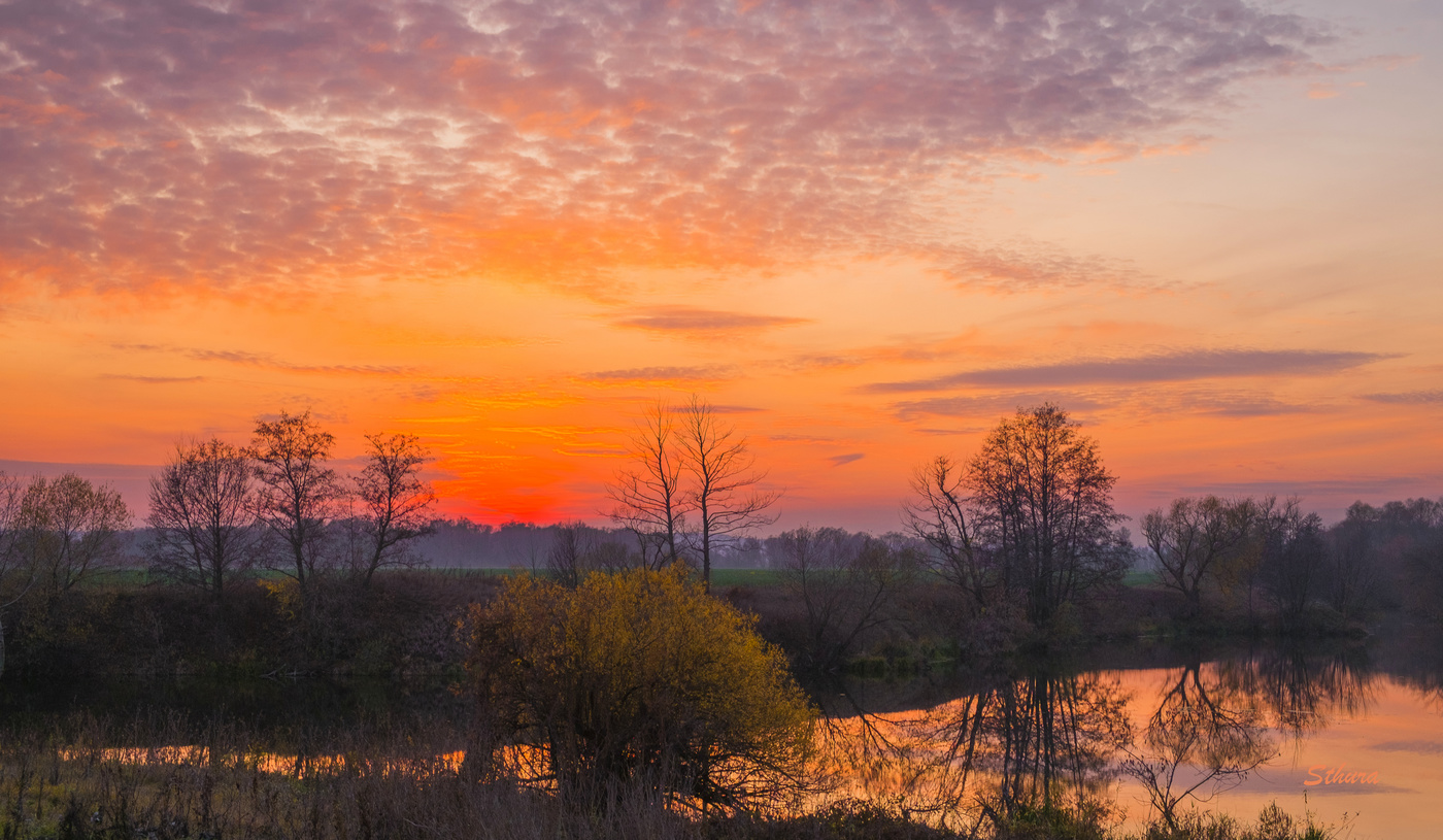 Солнце село.