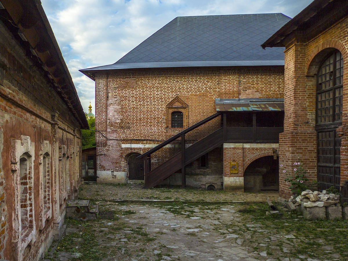 В Крутицком подворье.