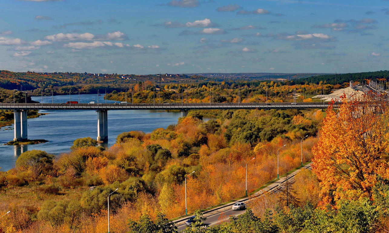 Денёк осенний,погожий.