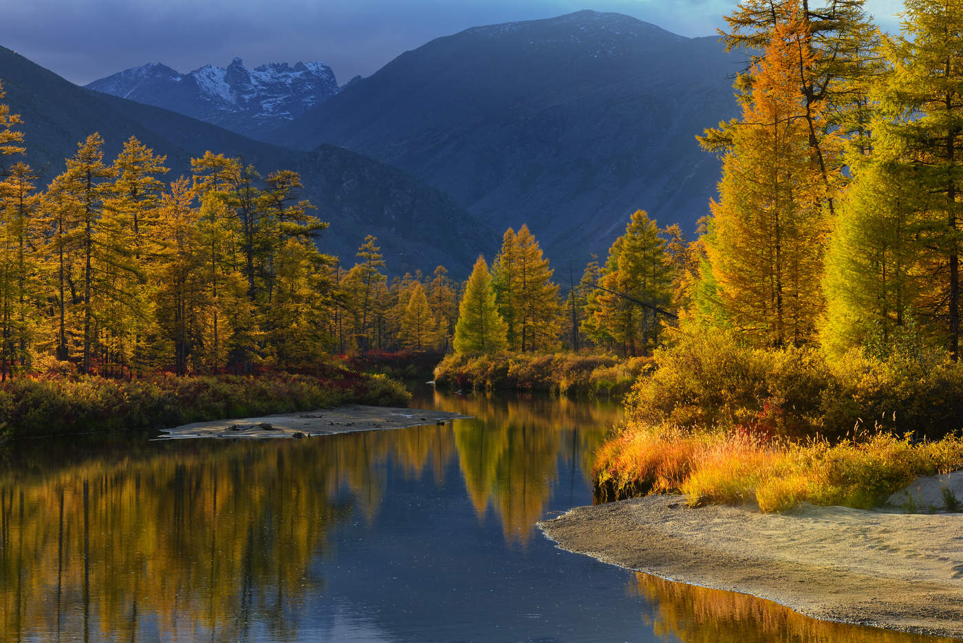 Синий вечер на реке Пурга