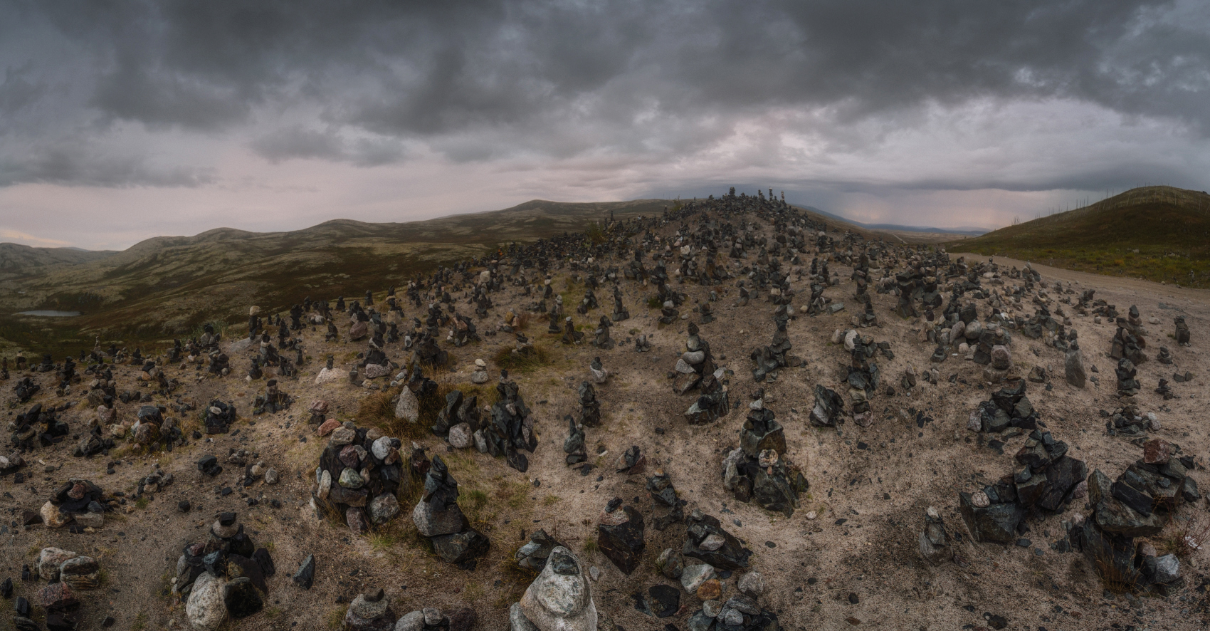 Рукотворные сейды Териберки