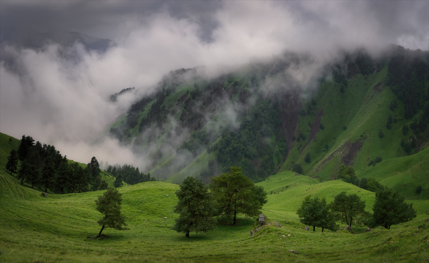 Дождливый перевал.