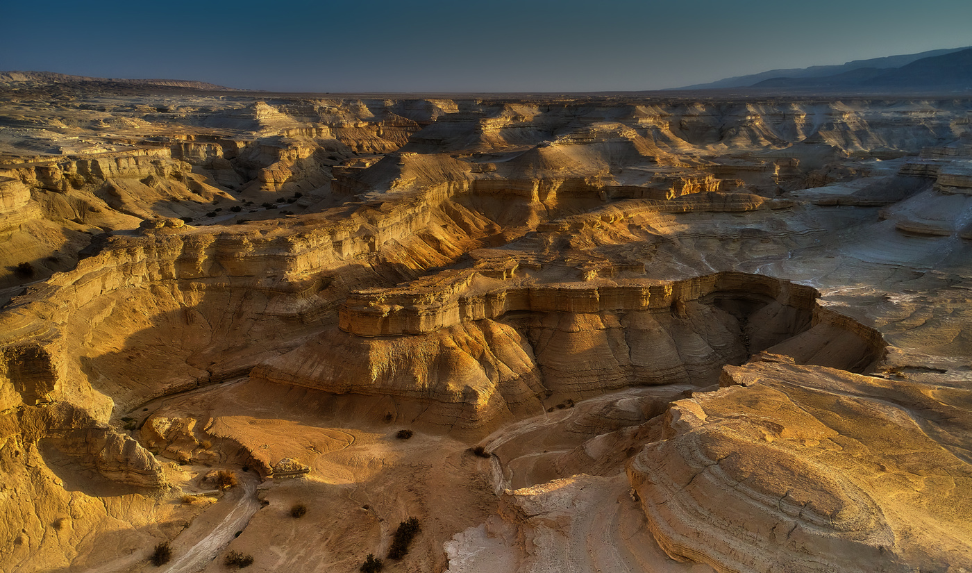 Бурные реки пустыни...