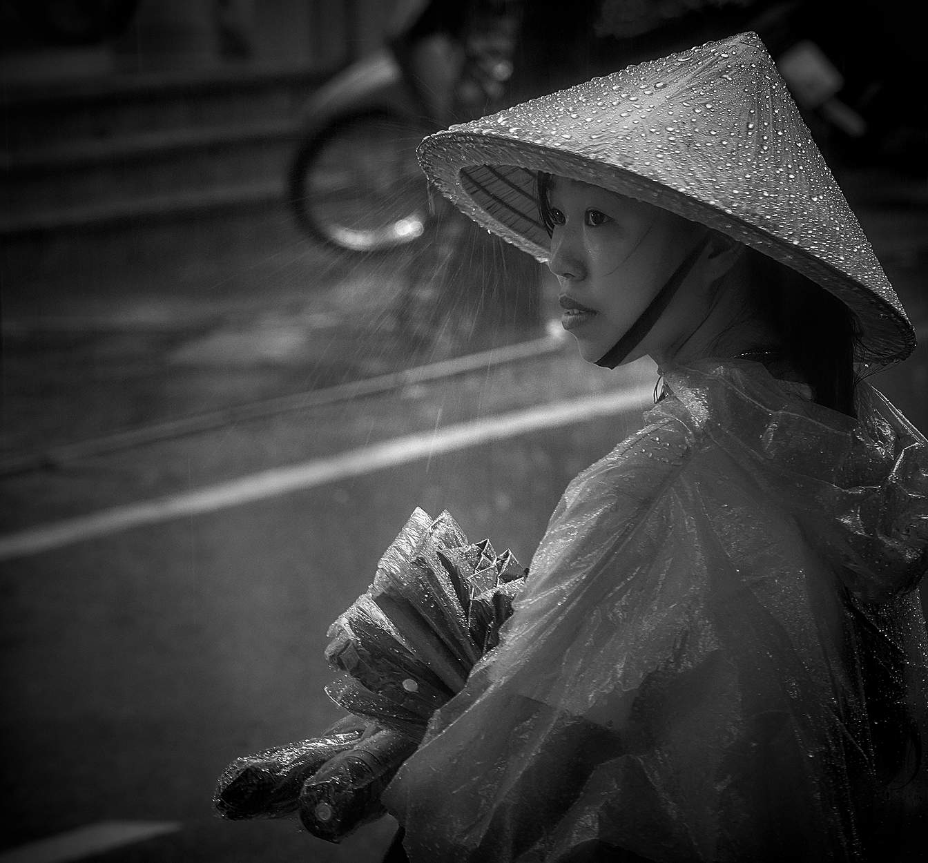 В городе дождь...