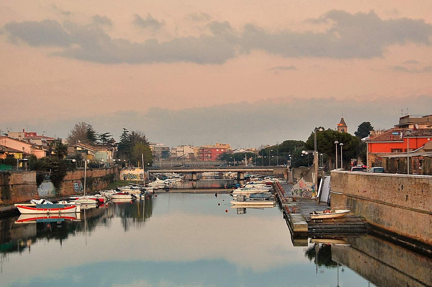 Вечер на реке в Римини