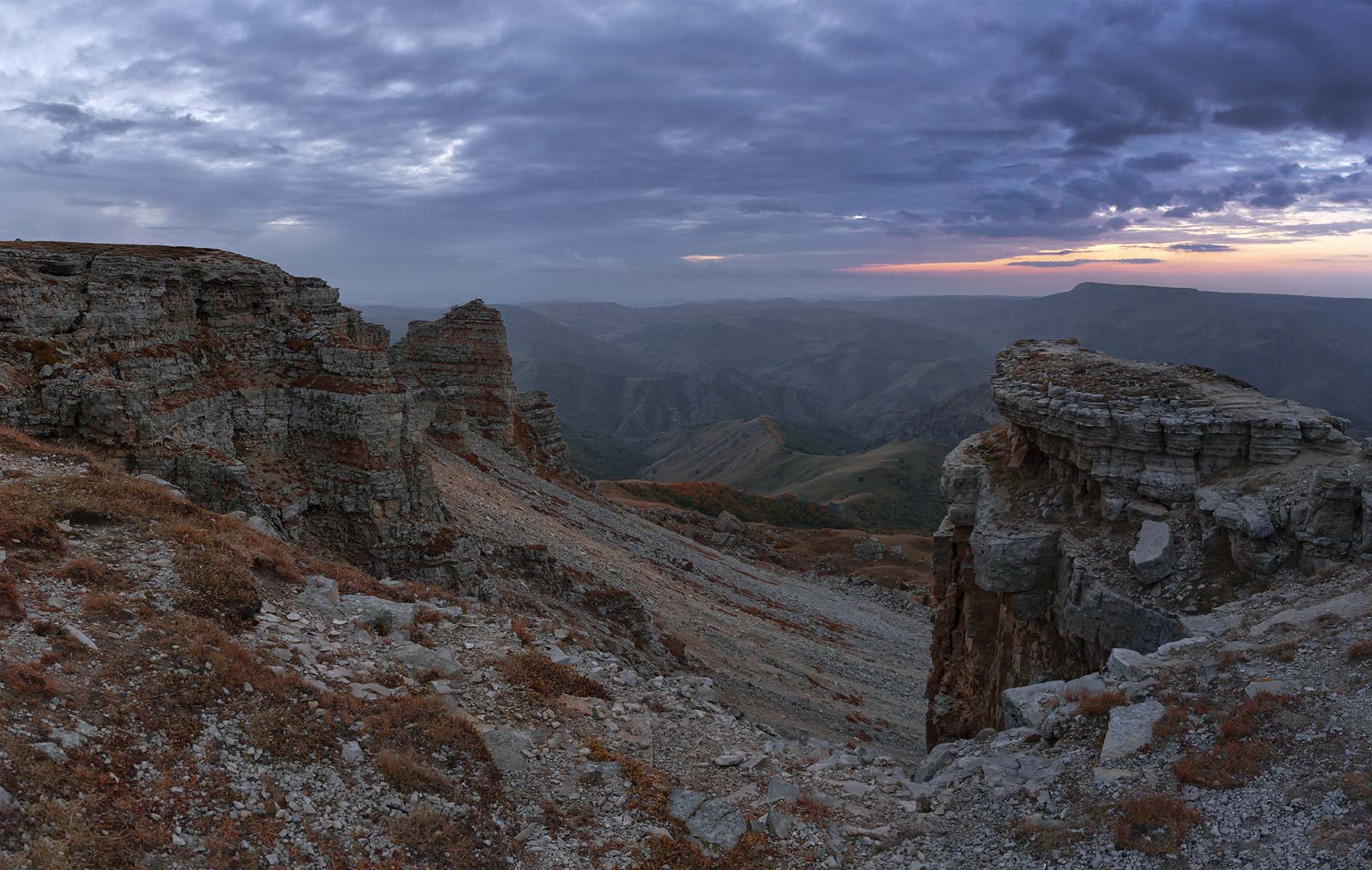 О чём молчат камни?