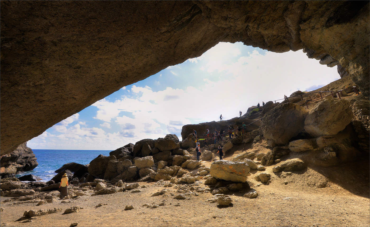 В театре у Голицына.