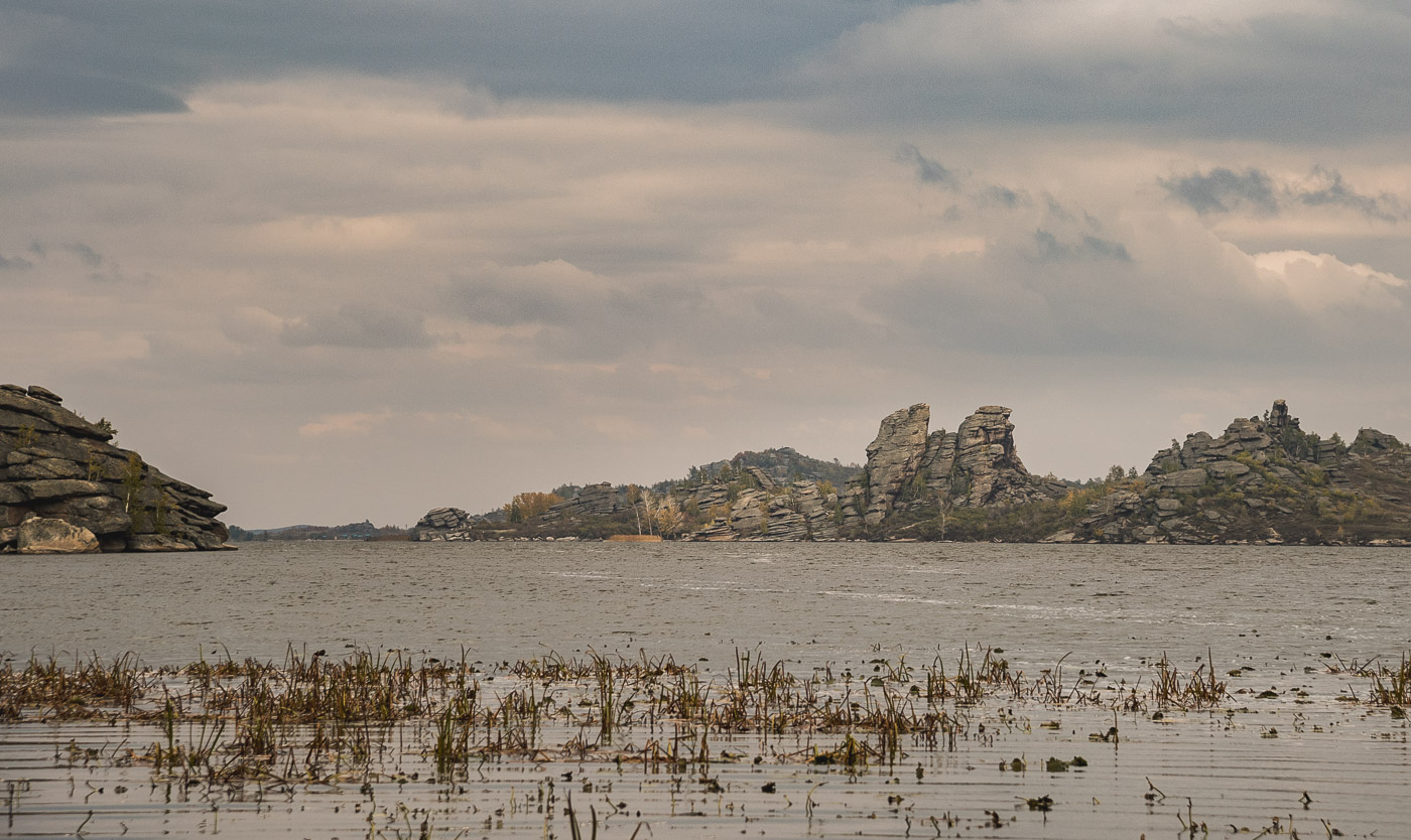 На том берегу