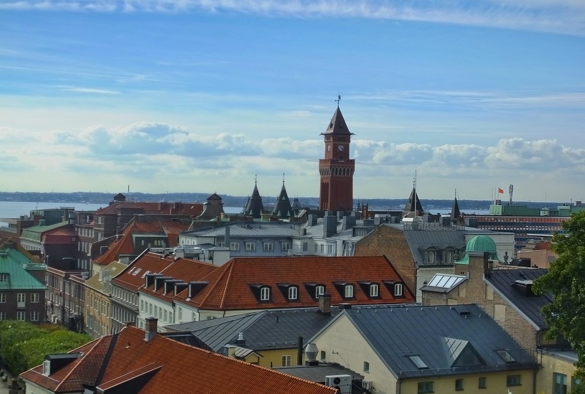 На том берегу