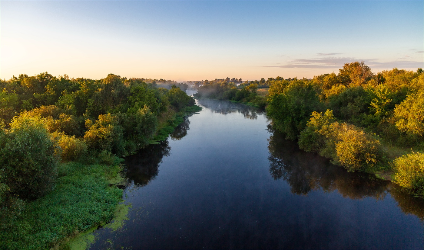 Когда спит над рекою туман...