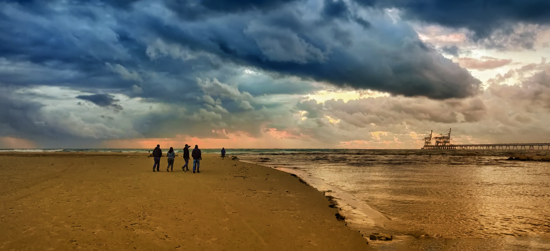 Туча мглою небо кроет