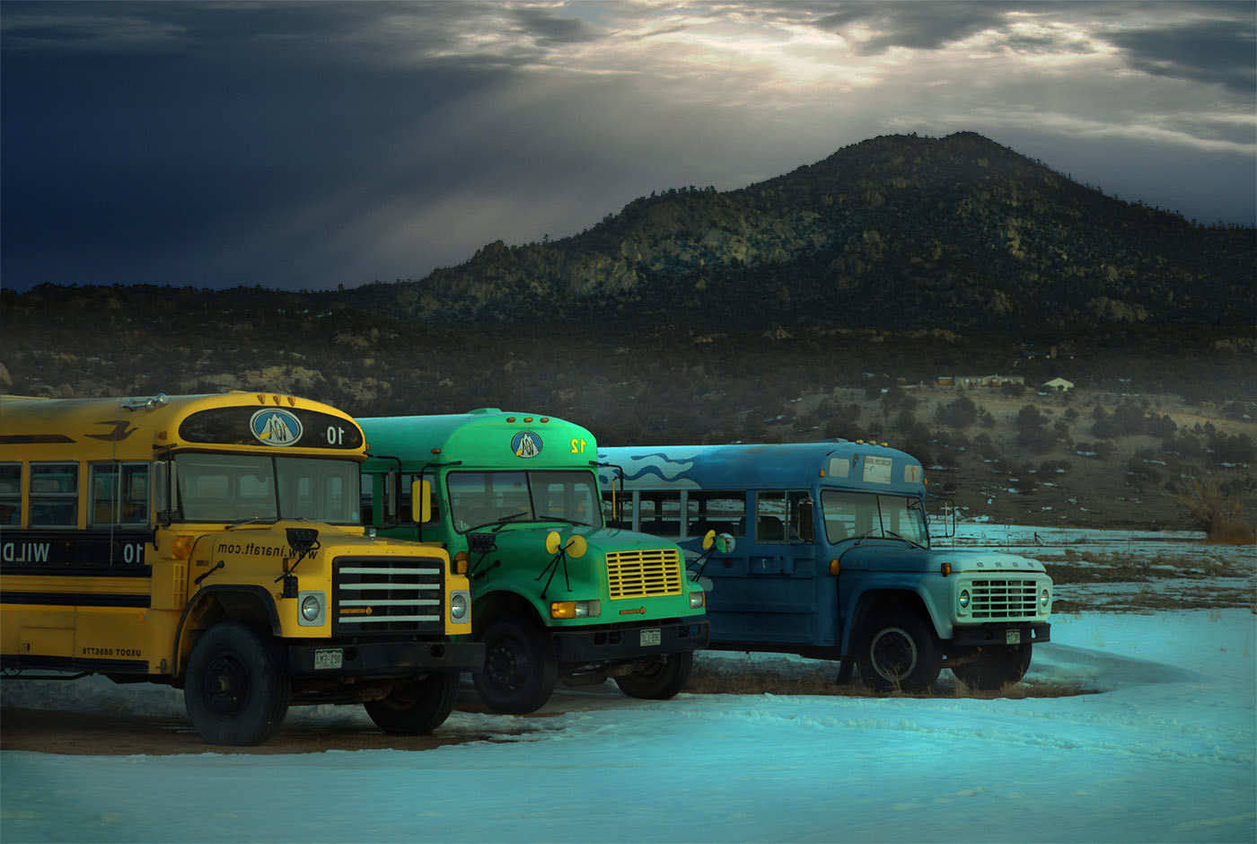 Спят усталые