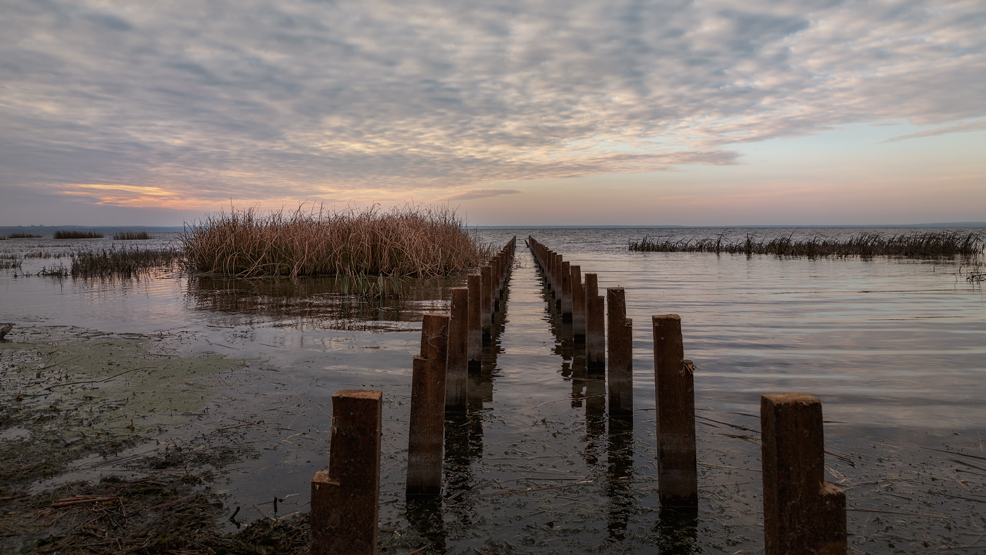 Октябрь "сжигает" мосты