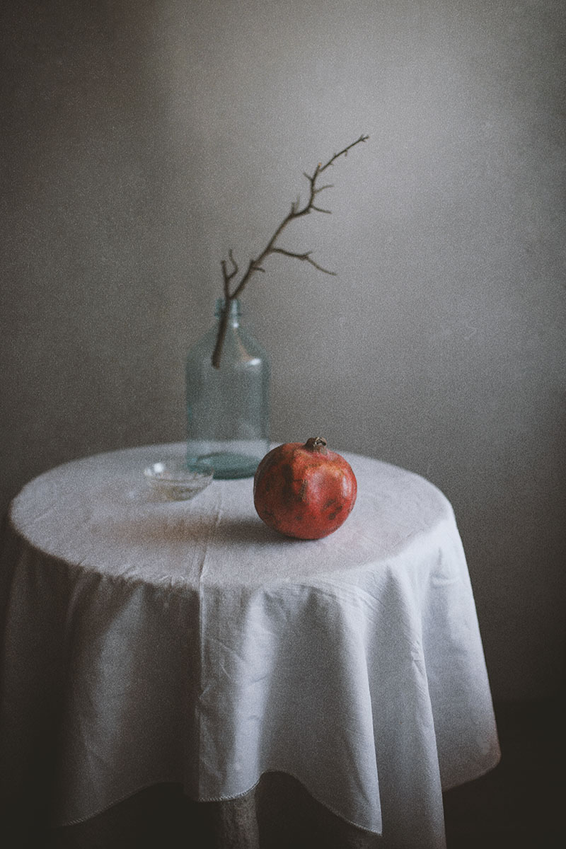 С гранатом.