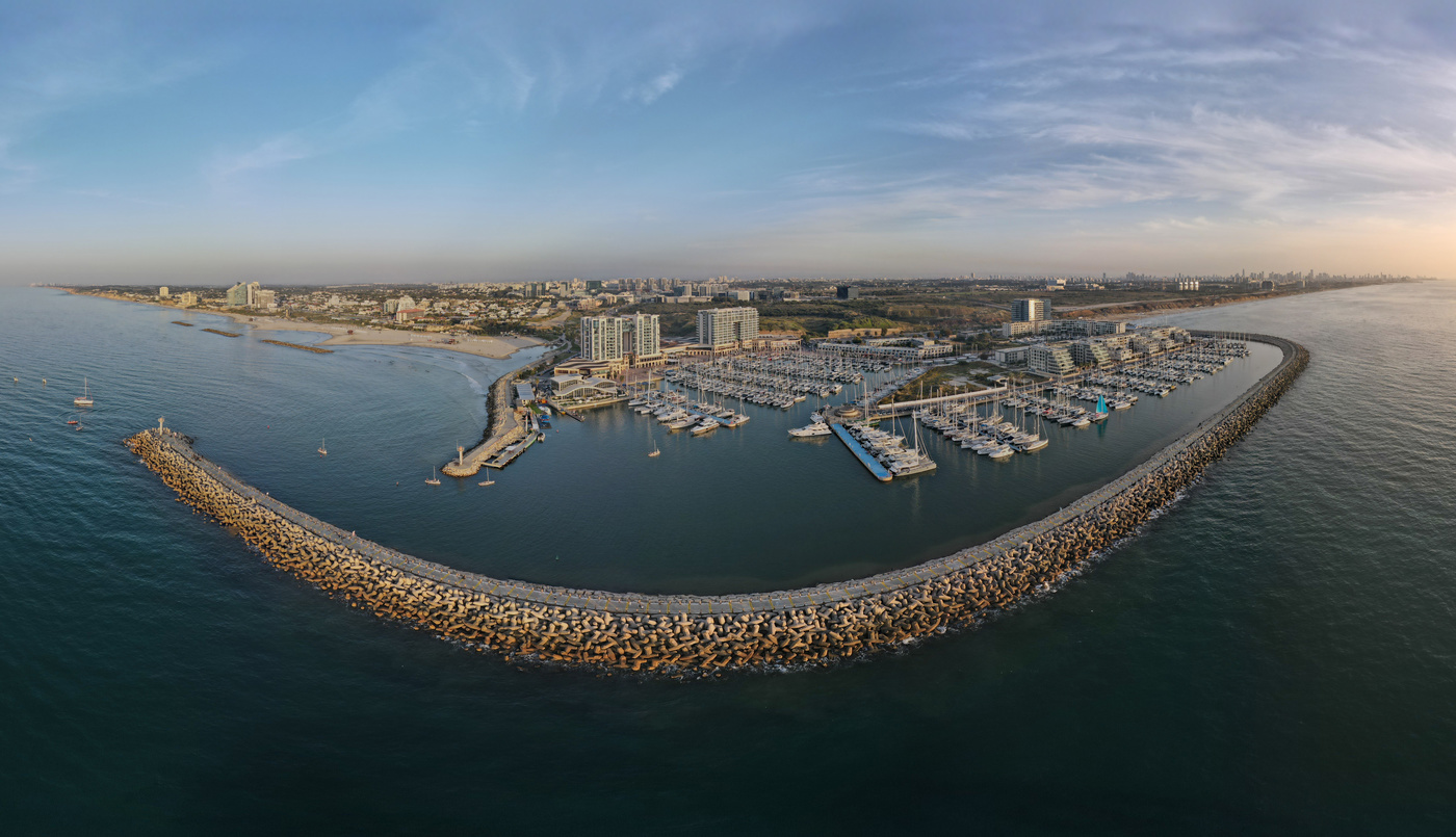 Герцлия.Марина