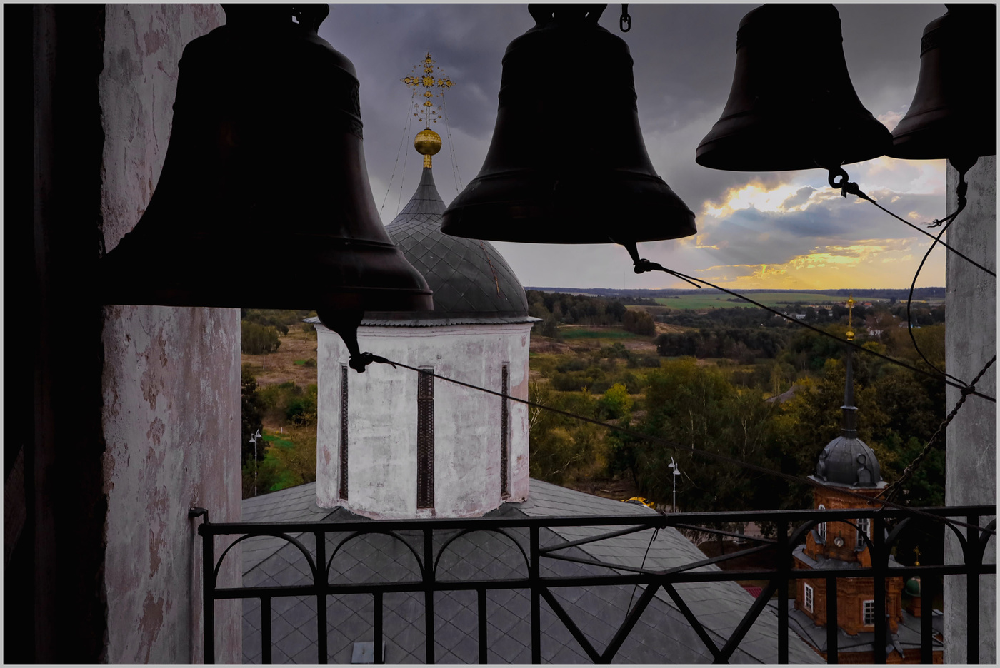 По ком звонит ...