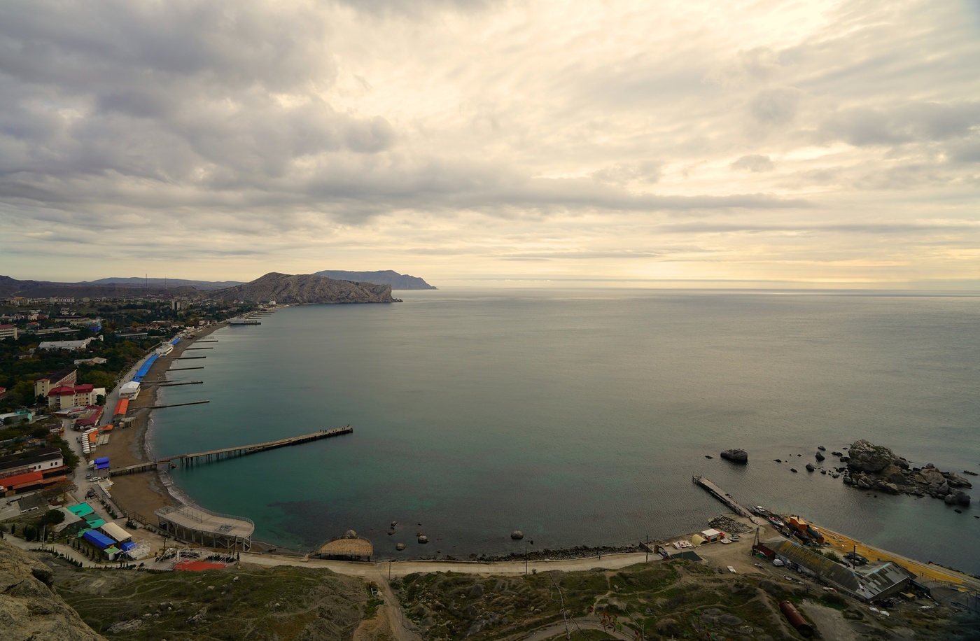 Город у моря