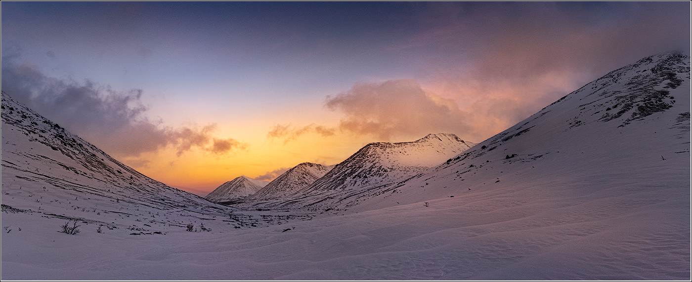 Рассвет в горах...