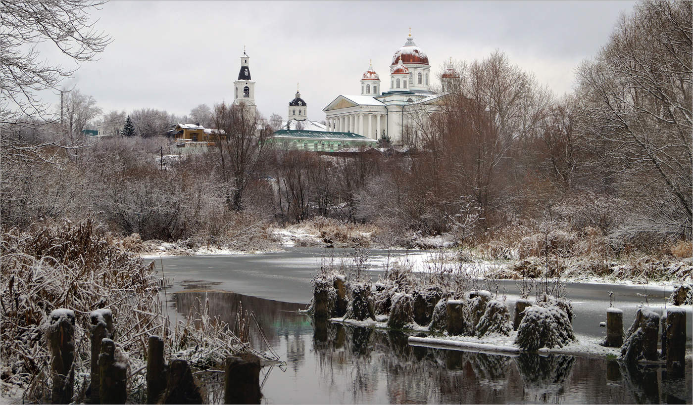 Было пасмурно