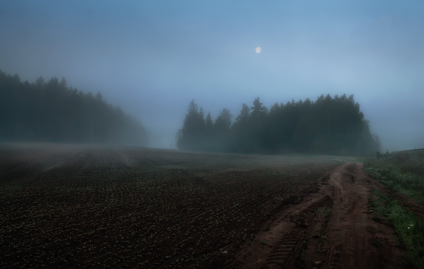 До рассвета далеко