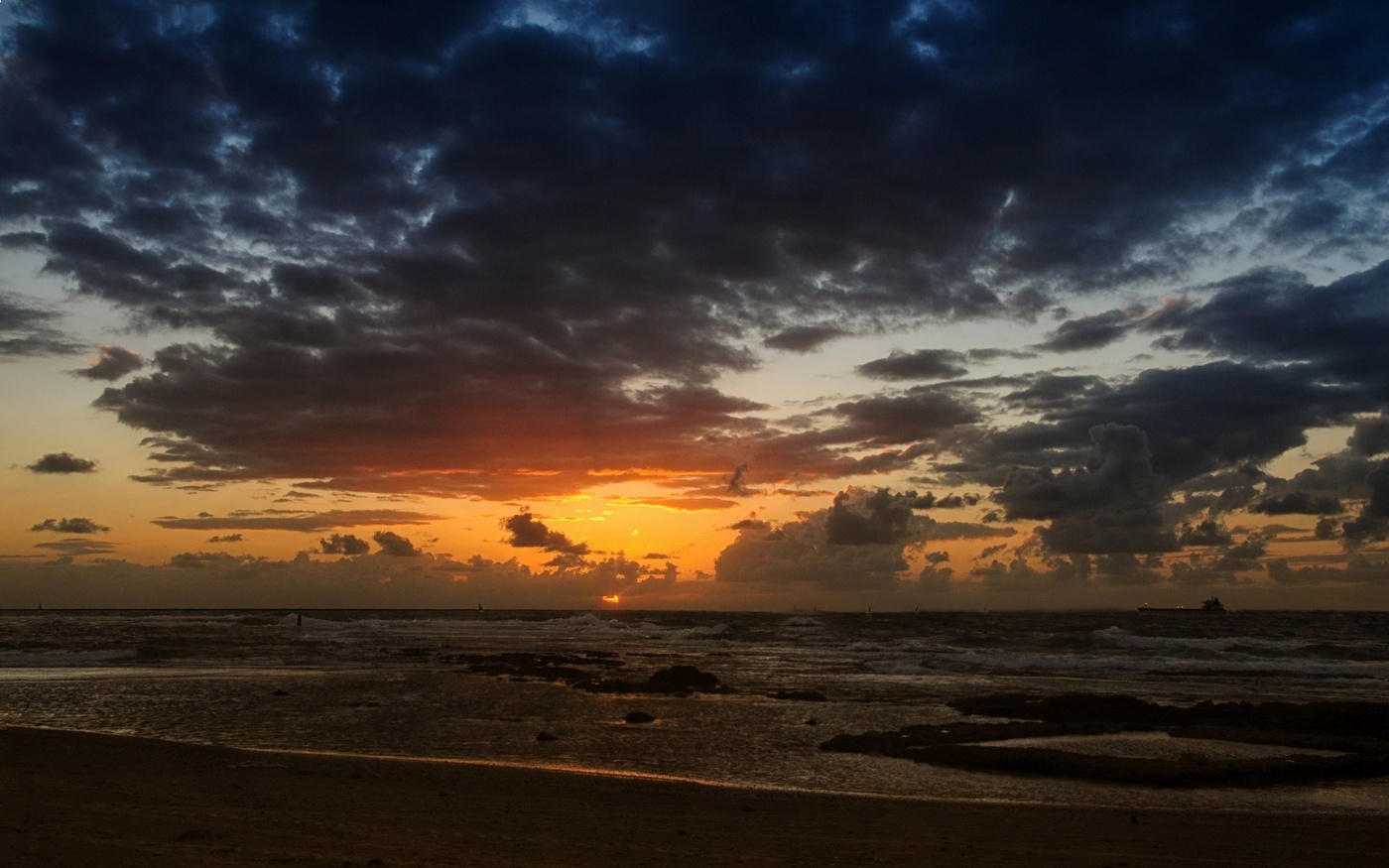 Тревожный закат