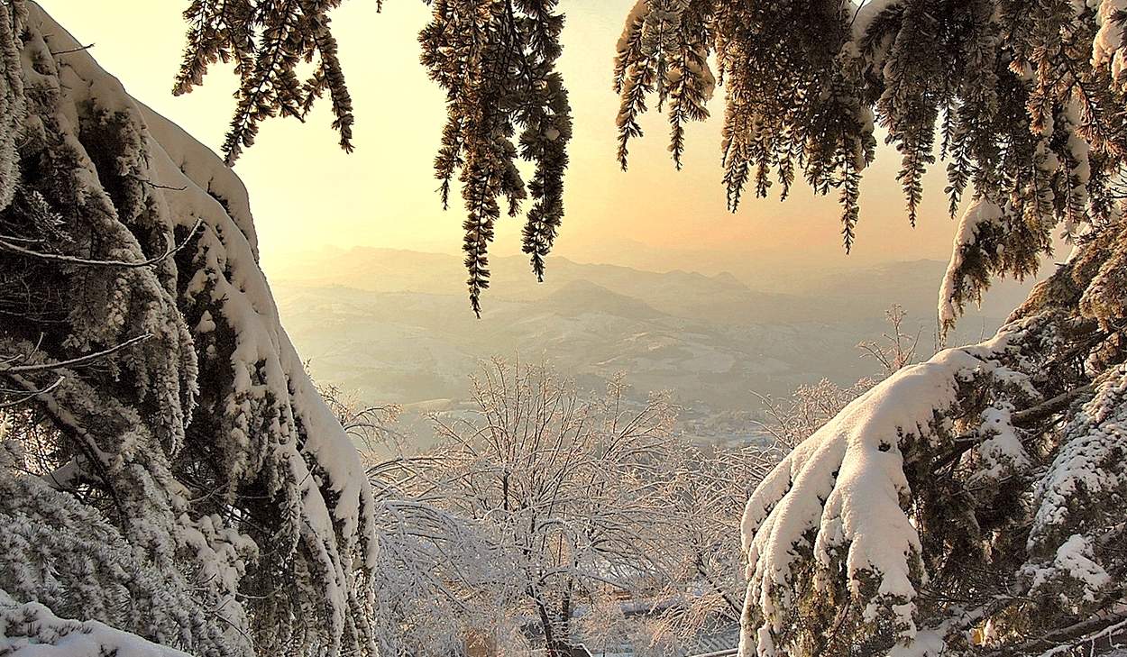 Вид с горы Сан-Марино