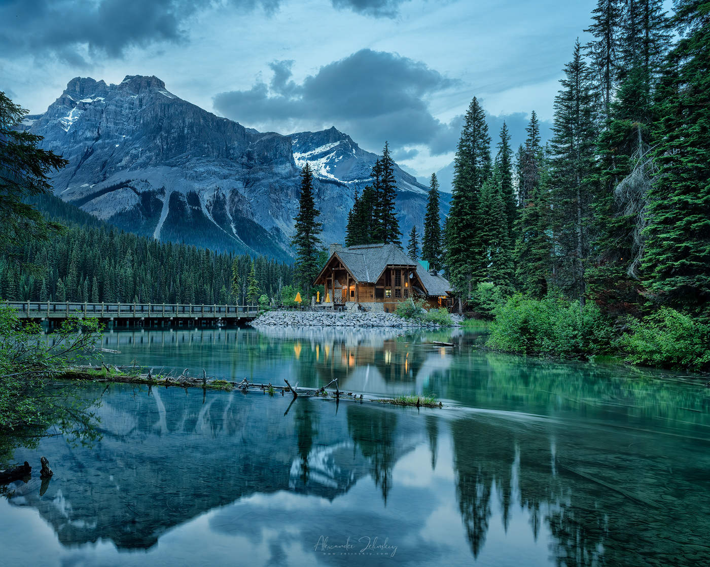 На озере Эмеральд