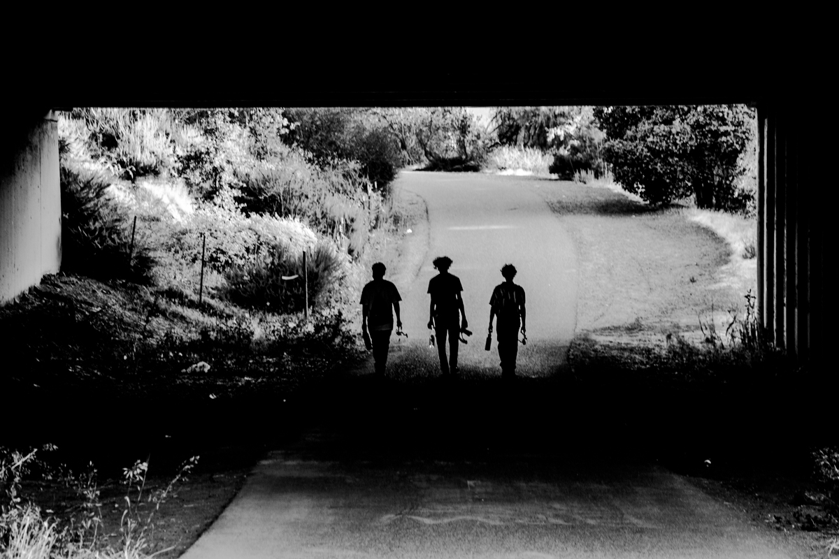 Три товарища