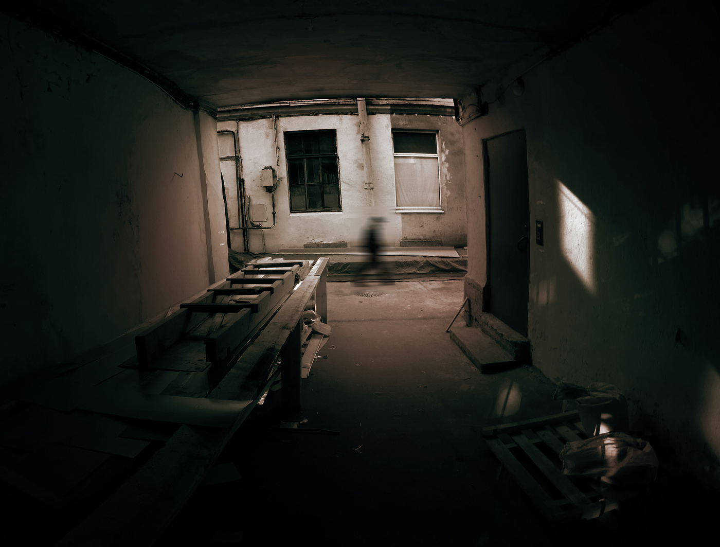 взгляд из арки