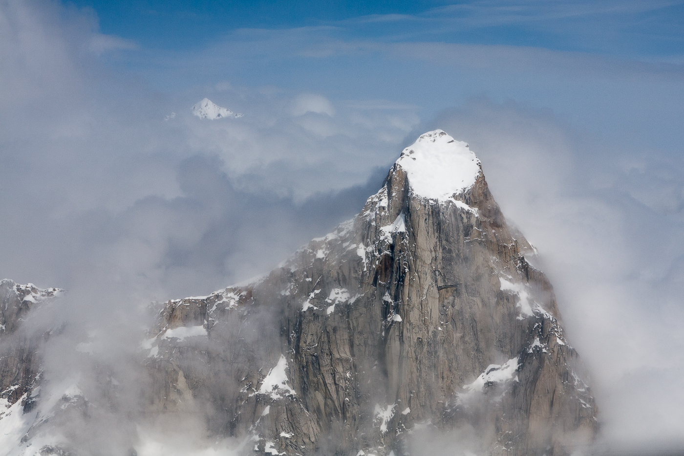 Снежная тайна