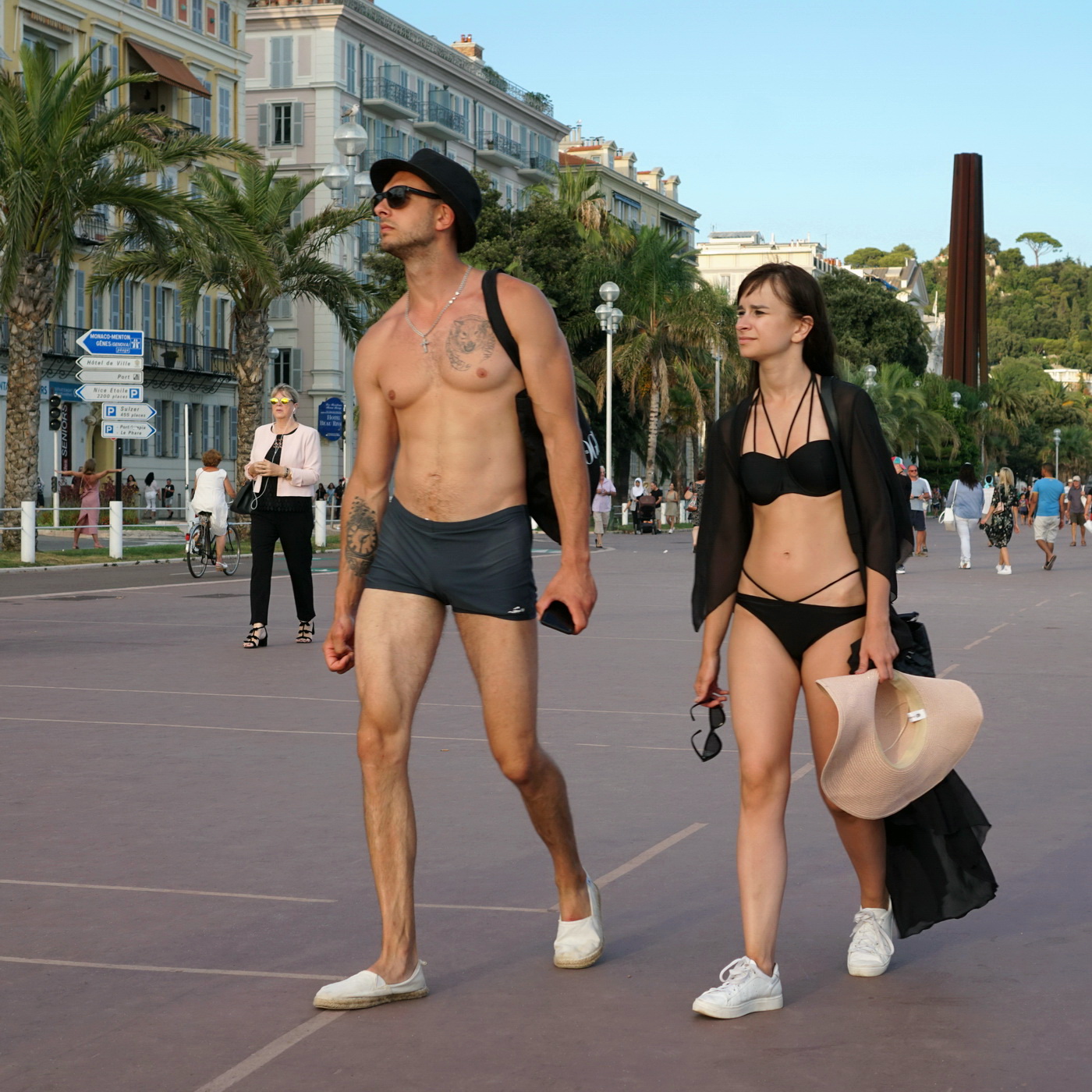 Пешеходы, переходы