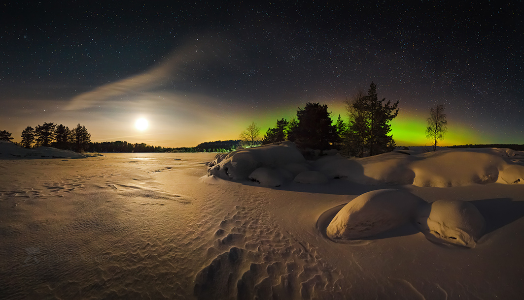 Северное сияние на Ладожском озере