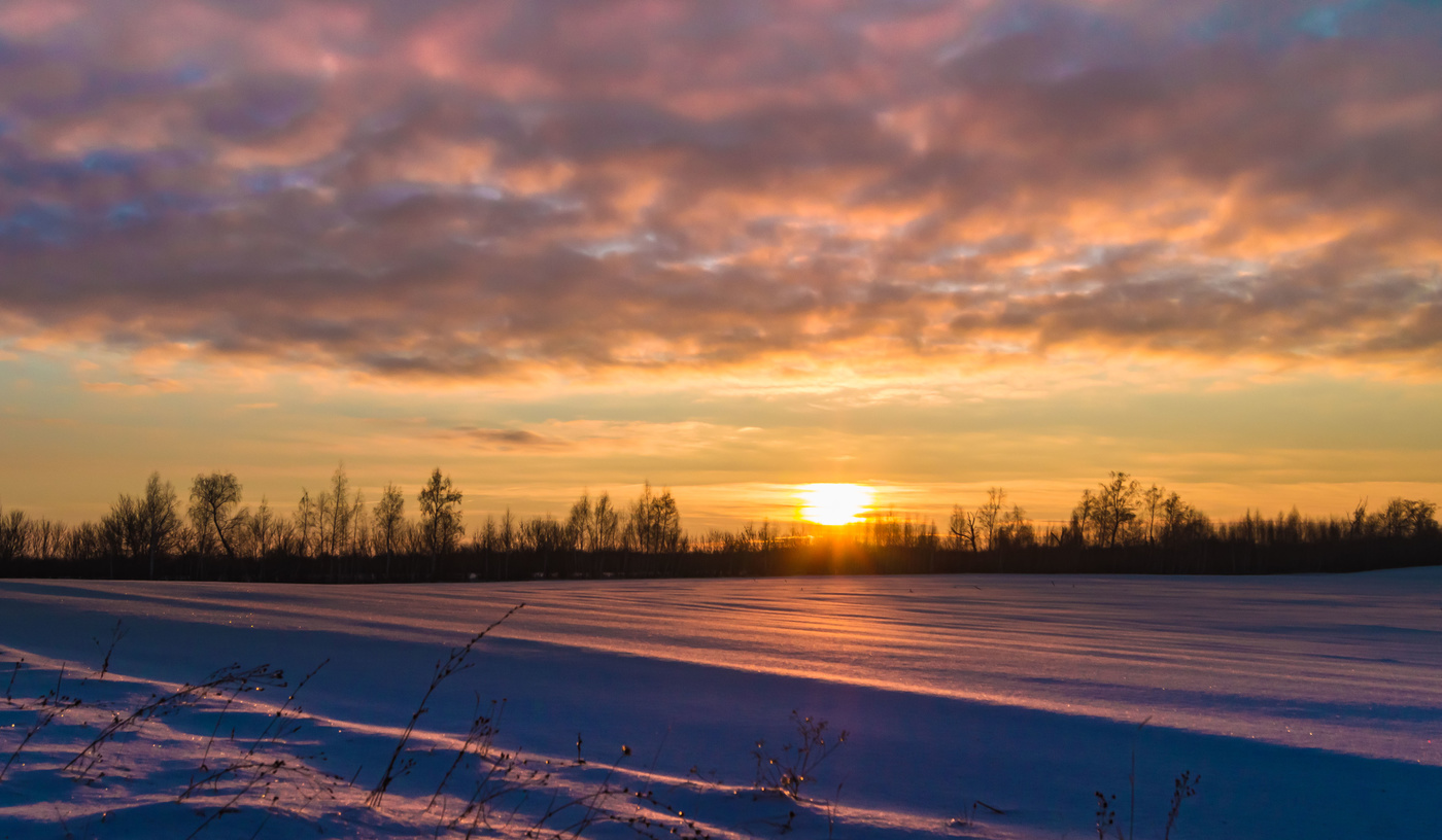 Пылало небо зимними закатами 2.