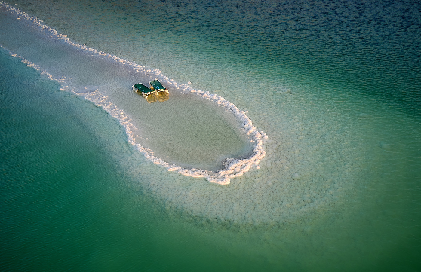 Необитаемый полуостров...