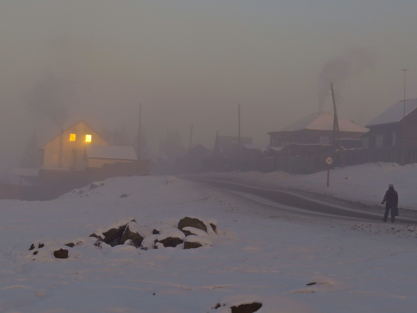 Отражённый в окнах восход...