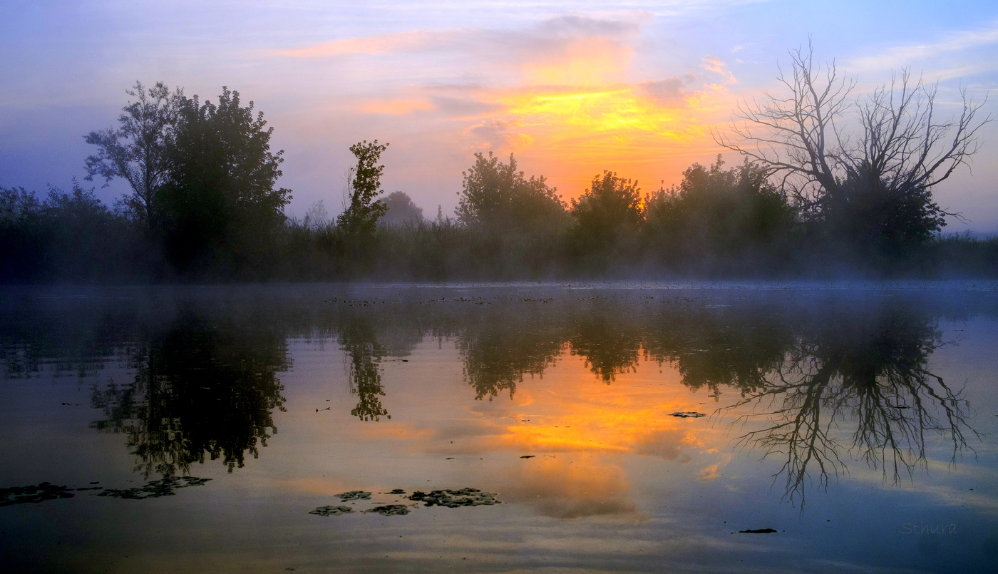 Рассветный час.