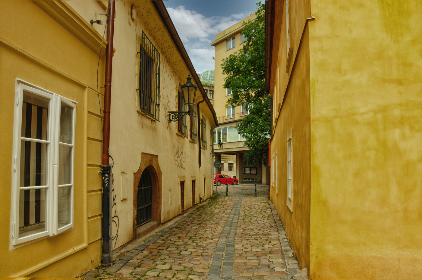 Улочками Праги