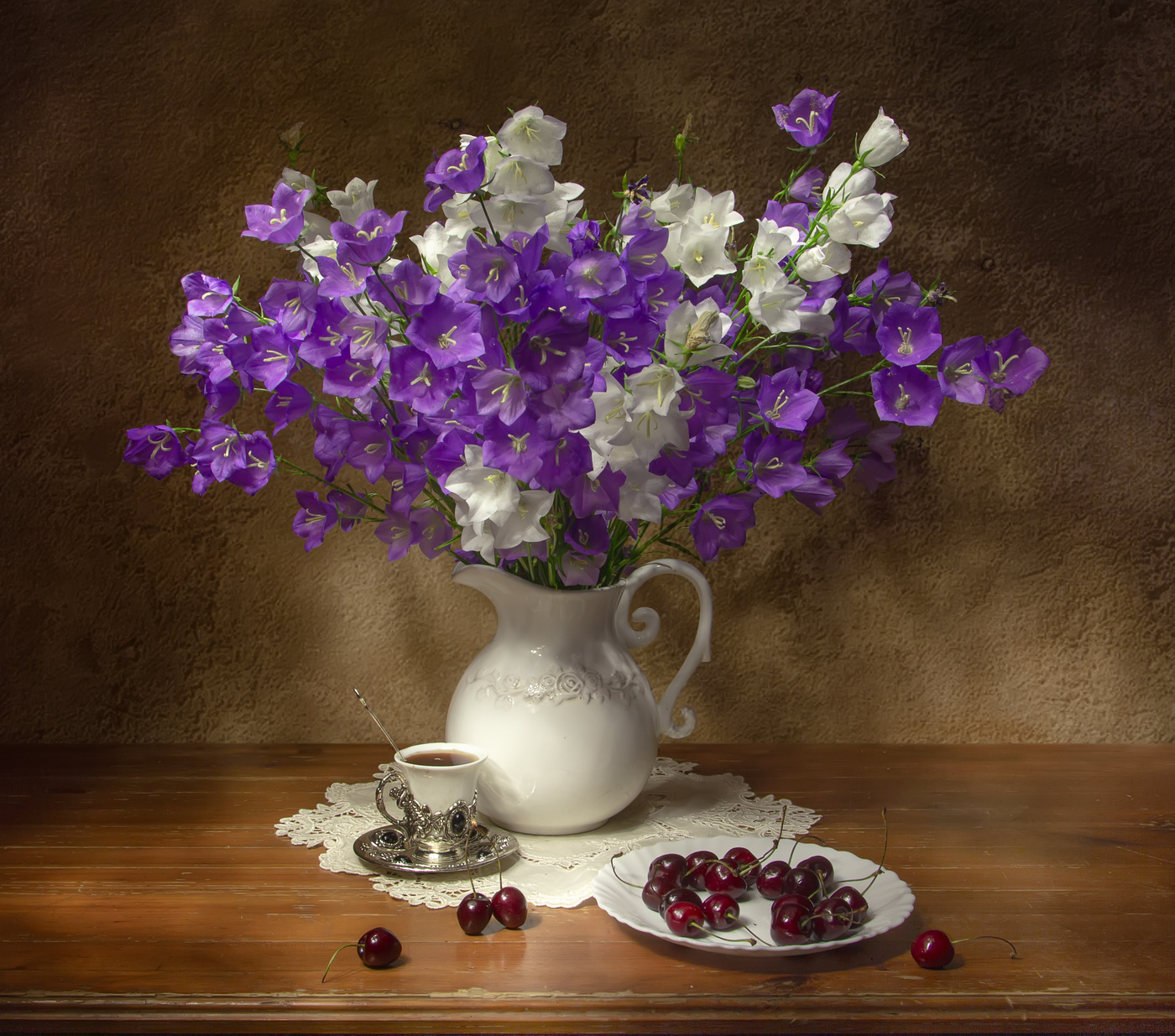 Динь...дон....лета перезвон...