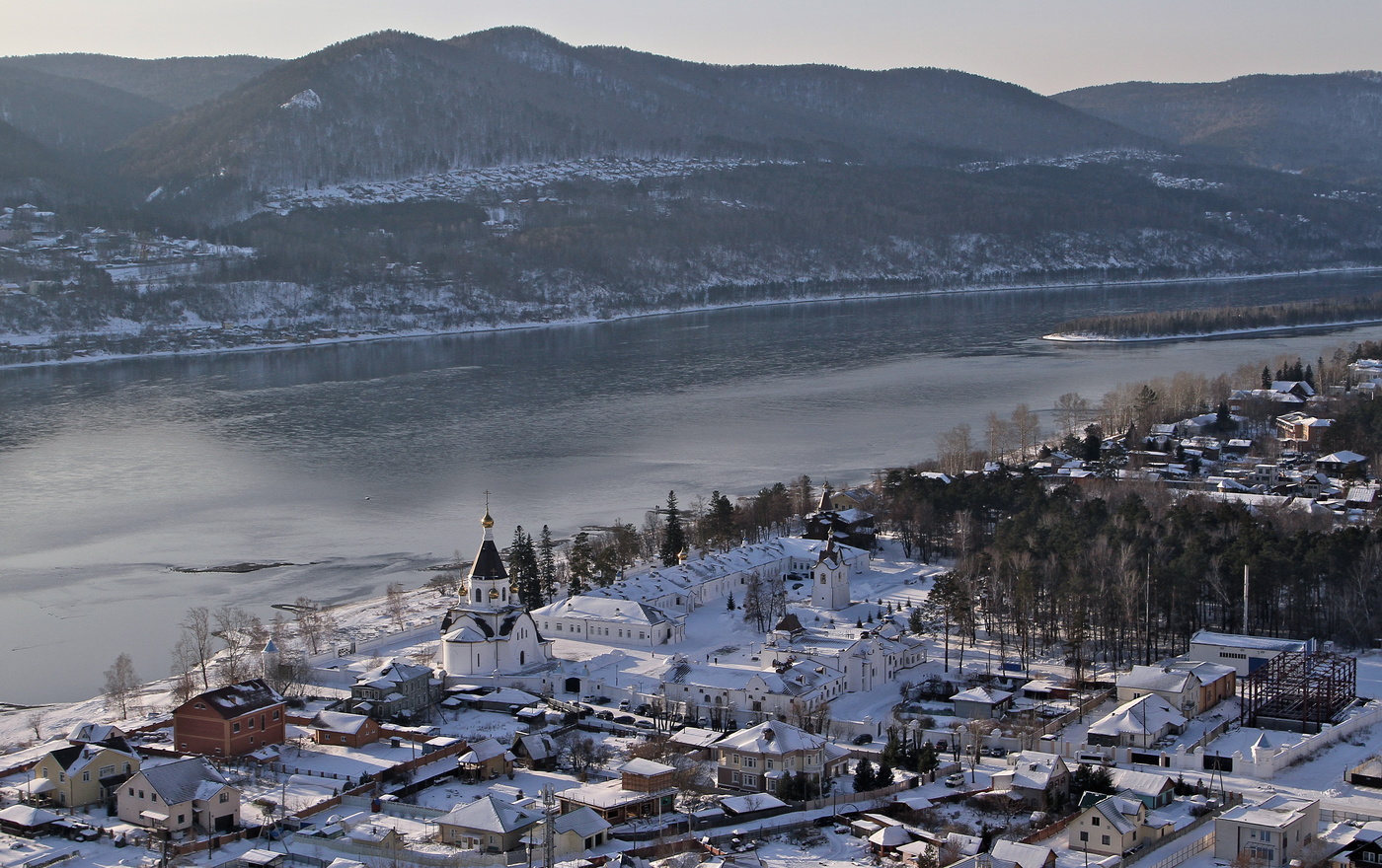 Зимним полднем