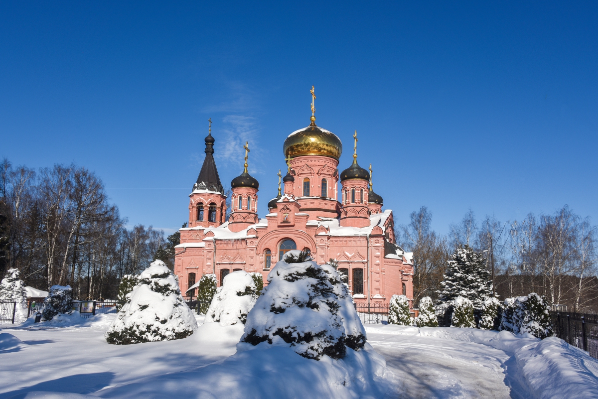 Храм Илии пророка в Изварине города Москвы