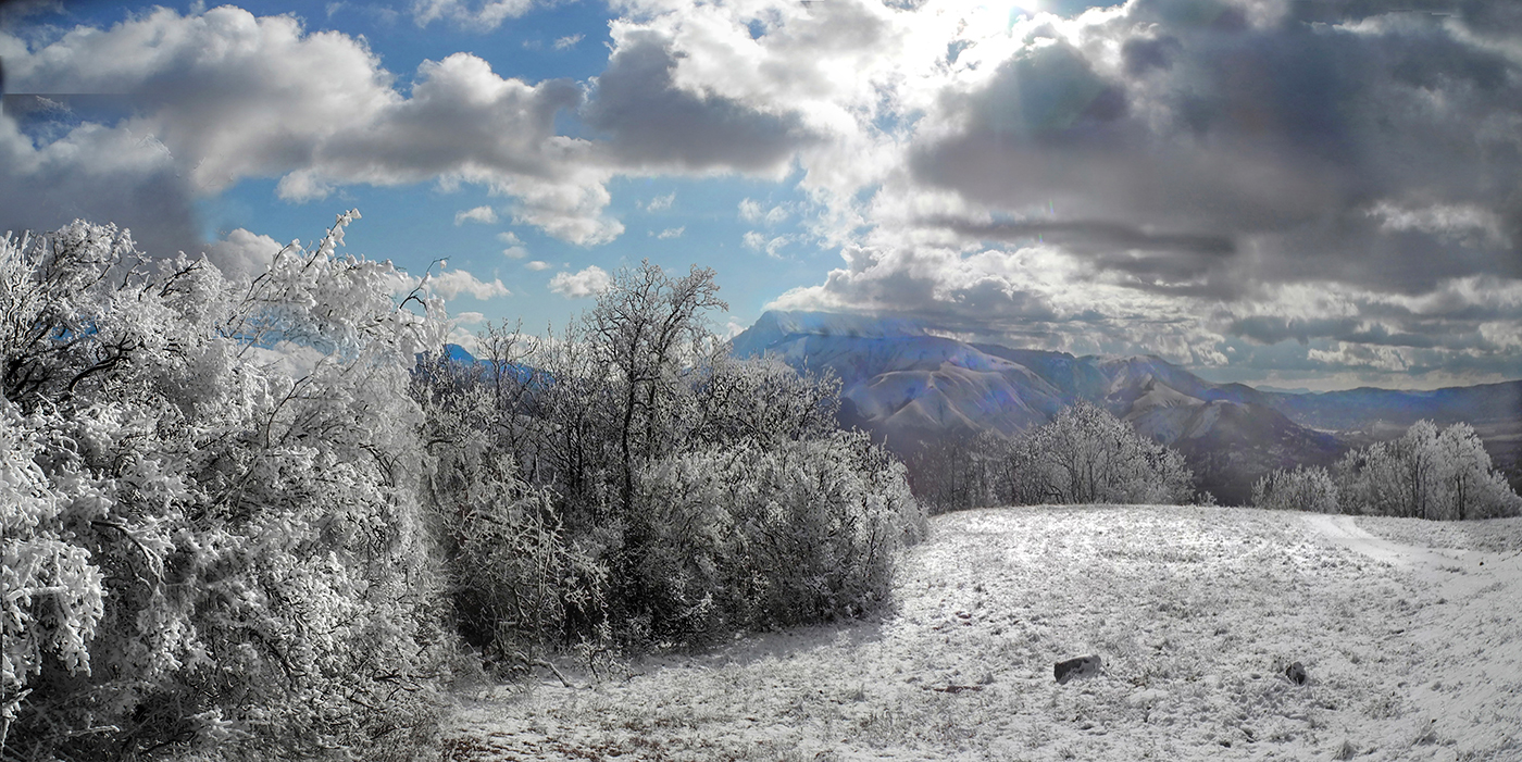 Земля и Небеса.