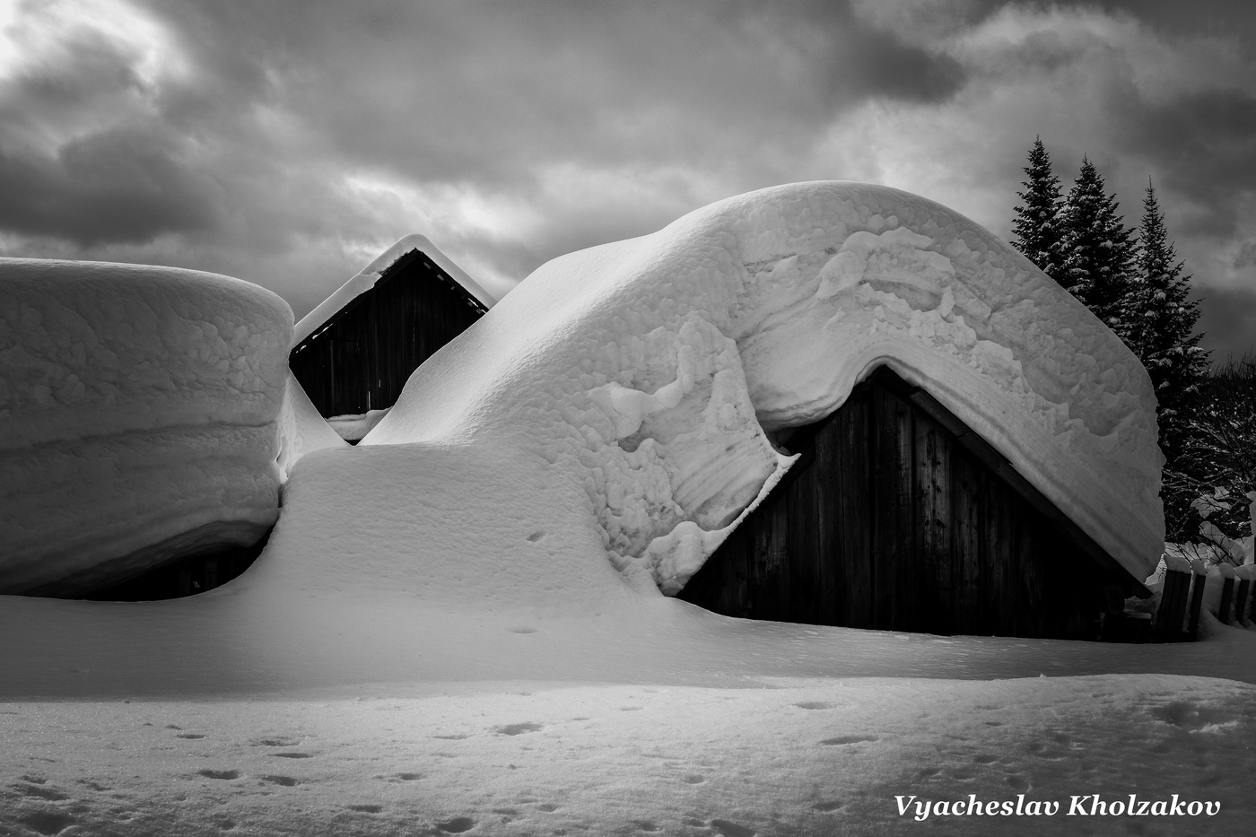 Домик на снегу